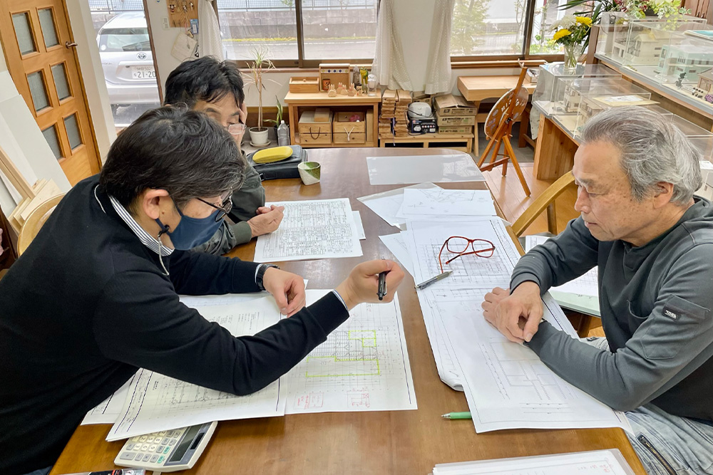 製材屋の作業風景