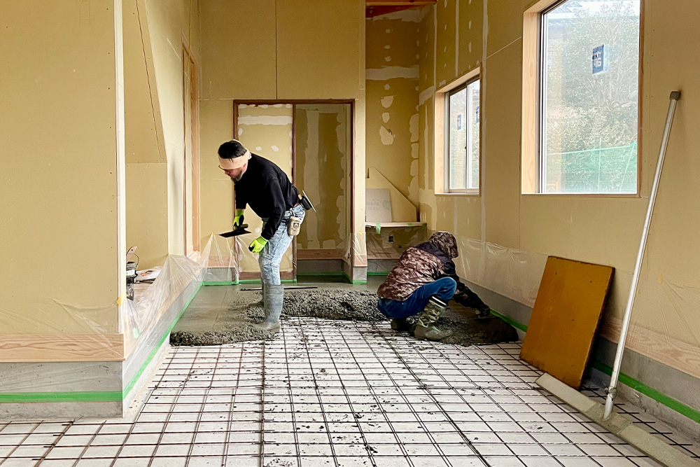 基礎職人の作業風景